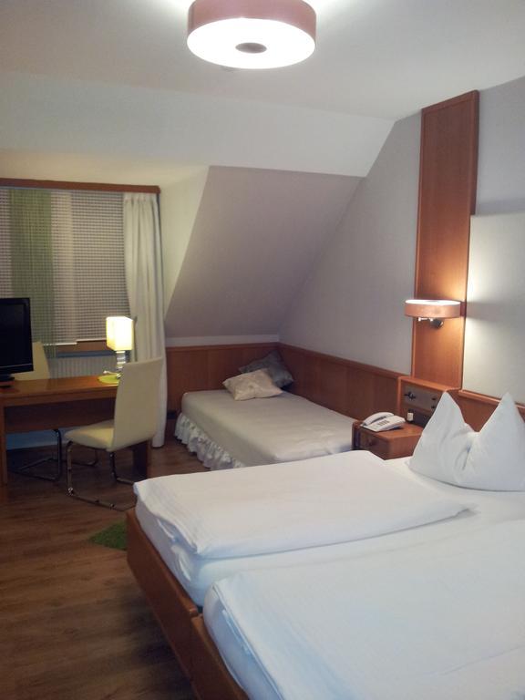 Hotel-Restaurant Fischerwirt Gratwein Quarto foto